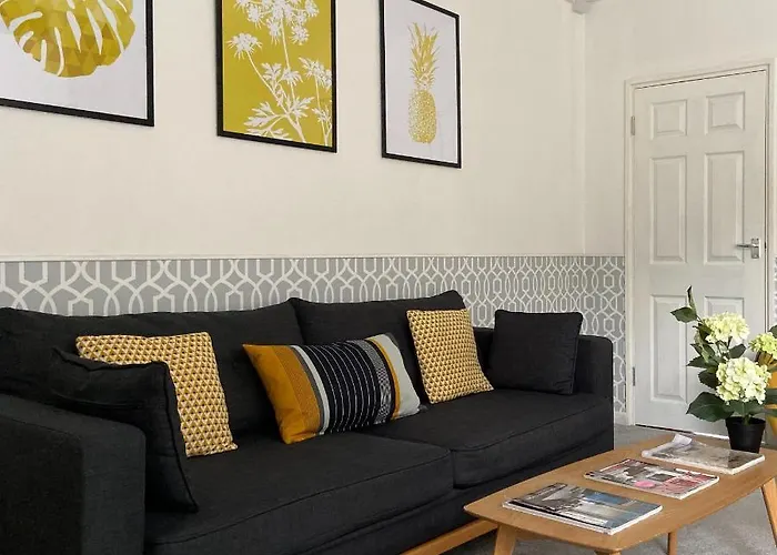One Bedroom Flat In Fulham